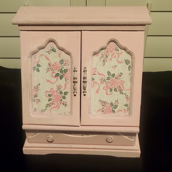 Weathered upcycled repurposed jewlery box